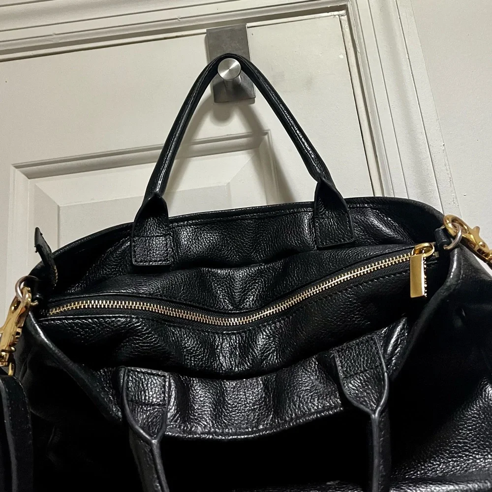 Tory Burch pebble grain leather bag w/ removable strap - Picture 9 of 16